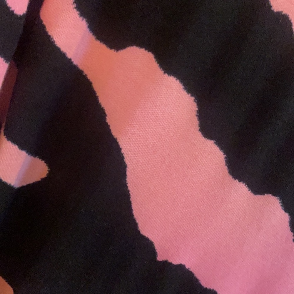 Anne Klein Top L/XL Pink Animal Print Long Top vintage Shirt - Picture 5 of 8
